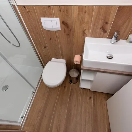 펜션 Mobile House Kastanjola 비오그라드나모루